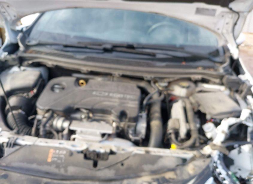 Photo 10 of 2017 Chevrolet Cruze LT AUTO (VIN 1G1BE5SM6H7184668)