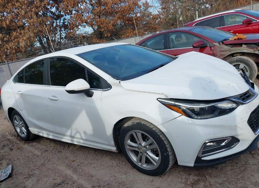 Photo 13 of 2017 Chevrolet Cruze LT AUTO (VIN 1G1BE5SM6H7184668)