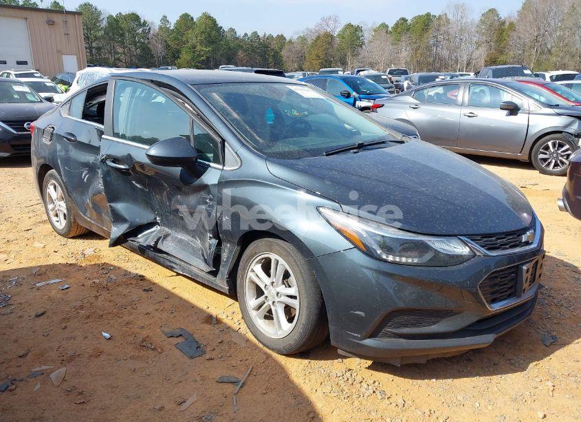 2017 Chevrolet Cruze LT AUTO (VIN 1G1BE5SM6H7215630) main photo