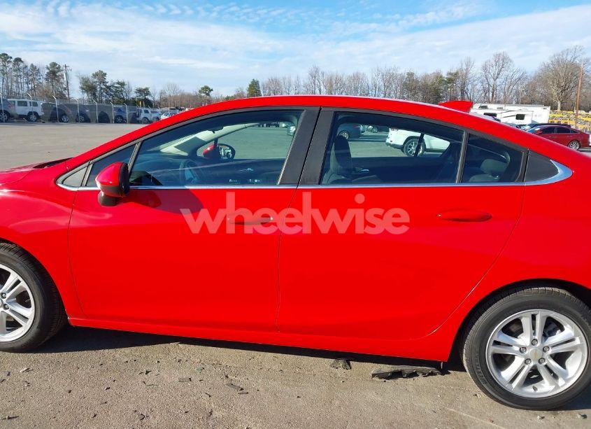 Photo 14 of 2017 Chevrolet Cruze LT AUTO (VIN 1G1BE5SM6H7223551)