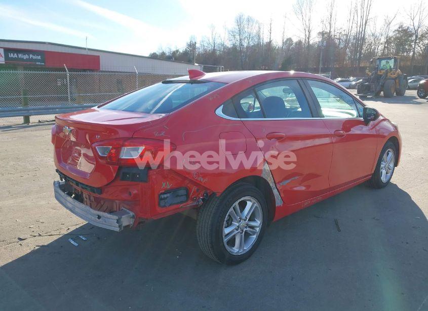 Photo 4 of 2017 Chevrolet Cruze LT AUTO (VIN 1G1BE5SM6H7223551)