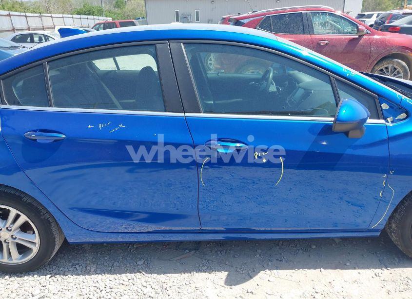 Photo 14 of 2017 Chevrolet Cruze LT AUTO (VIN 1G1BE5SM6H7244335)