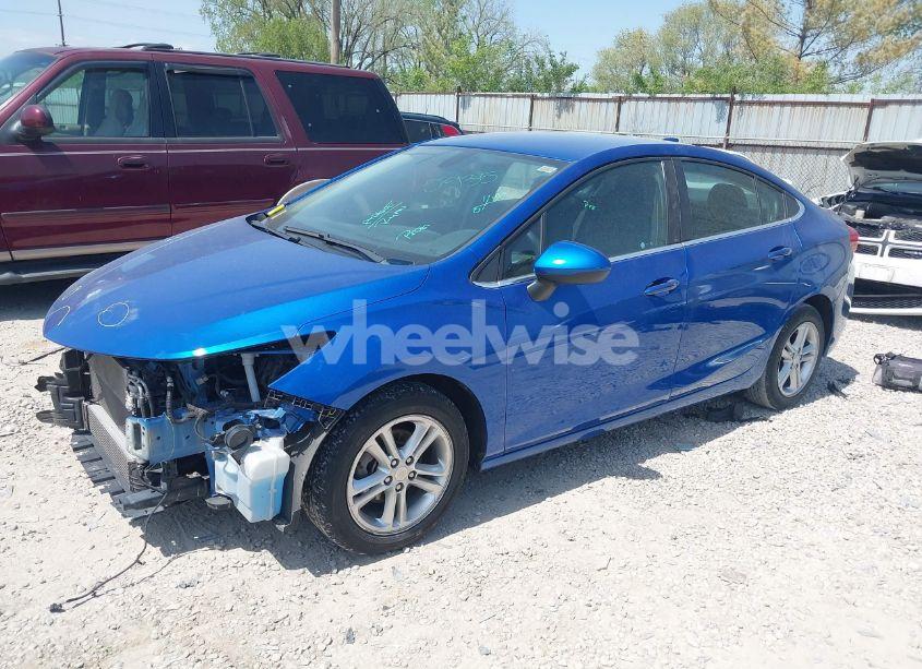 Photo 2 of 2017 Chevrolet Cruze LT AUTO (VIN 1G1BE5SM6H7244335)