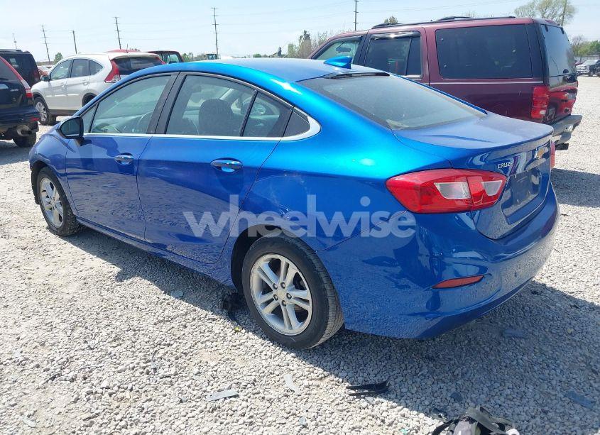Photo 3 of 2017 Chevrolet Cruze LT AUTO (VIN 1G1BE5SM6H7244335)