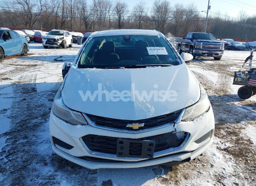 Photo 12 of 2017 Chevrolet Cruze LT AUTO (VIN 1G1BE5SM6H7245212)