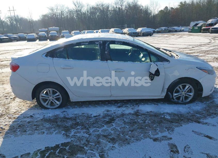 Photo 13 of 2017 Chevrolet Cruze LT AUTO (VIN 1G1BE5SM6H7245212)