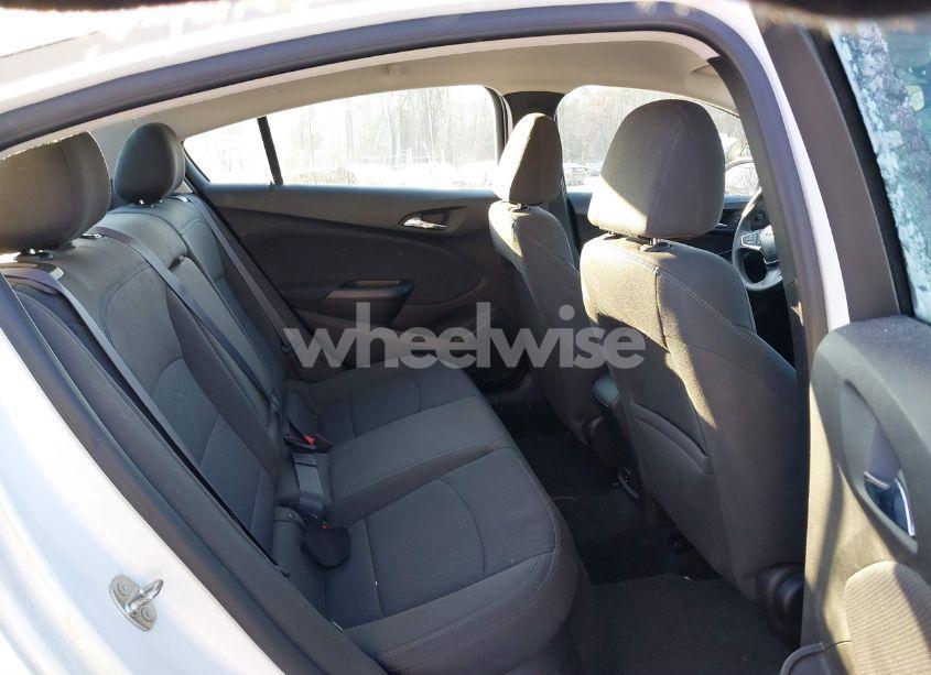 Photo 8 of 2017 Chevrolet Cruze LT AUTO (VIN 1G1BE5SM6H7245212)