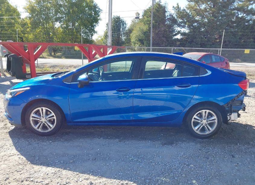 Photo 15 of 2017 Chevrolet Cruze LT AUTO (VIN 1G1BE5SM6H7246554)