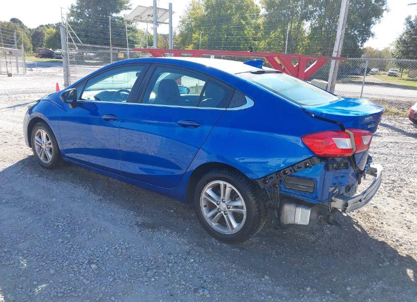 Photo 3 of 2017 Chevrolet Cruze LT AUTO (VIN 1G1BE5SM6H7246554)