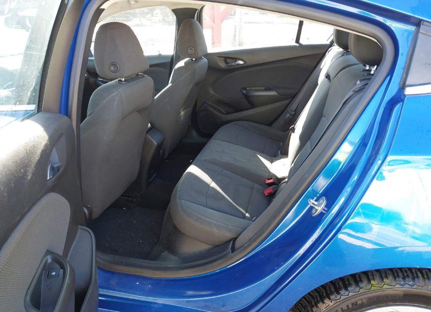 Photo 8 of 2017 Chevrolet Cruze LT AUTO (VIN 1G1BE5SM6H7246554)