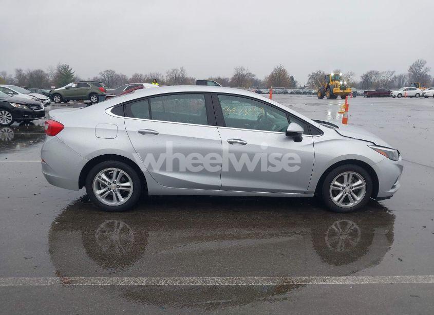 Photo 14 of 2017 Chevrolet Cruze LT AUTO (VIN 1G1BE5SM6H7253424)