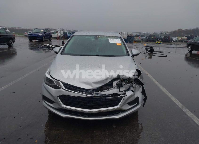 Photo 6 of 2017 Chevrolet Cruze LT AUTO (VIN 1G1BE5SM6H7253424)
