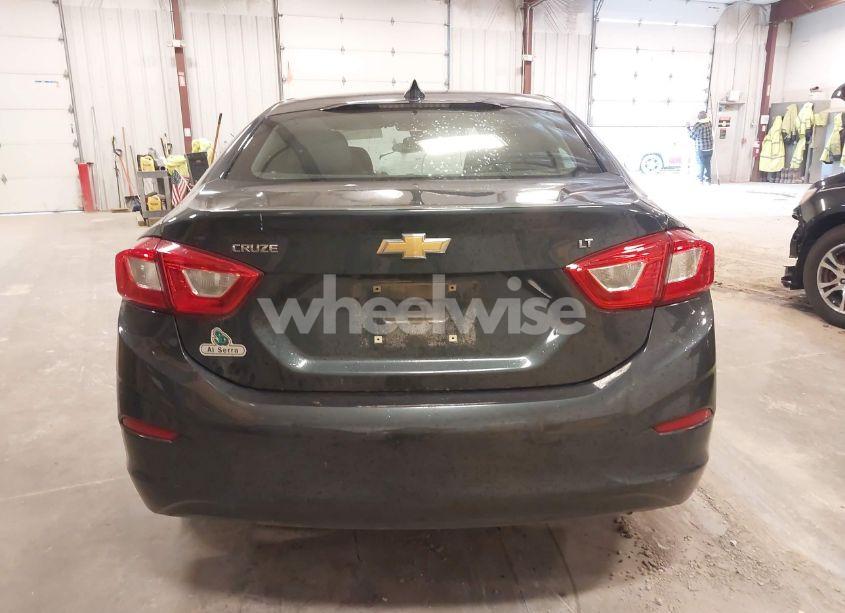 Photo 16 of 2017 Chevrolet Cruze LT AUTO (VIN 1G1BE5SM6H7272832)