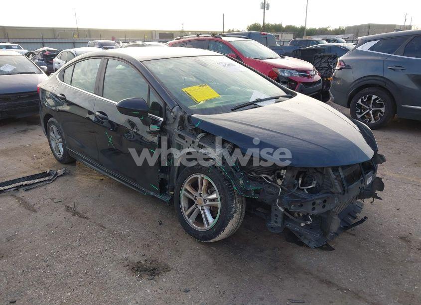 2017 Chevrolet Cruze LT AUTO (VIN 1G1BE5SM6H7276993) main photo
