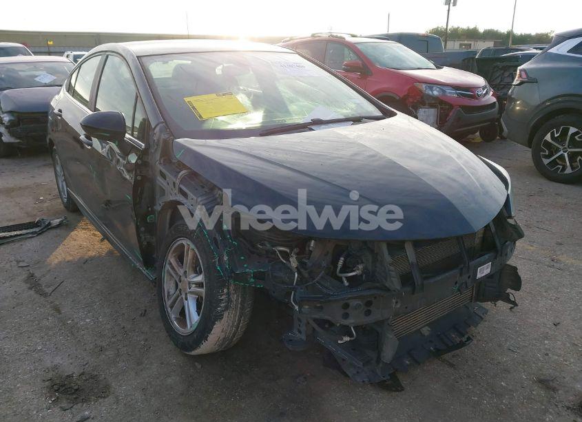 Photo 6 of 2017 Chevrolet Cruze LT AUTO (VIN 1G1BE5SM6H7276993)