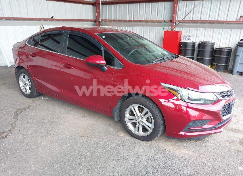 2017 Chevrolet Cruze LT AUTO (VIN 1G1BE5SM6H7280414) main photo