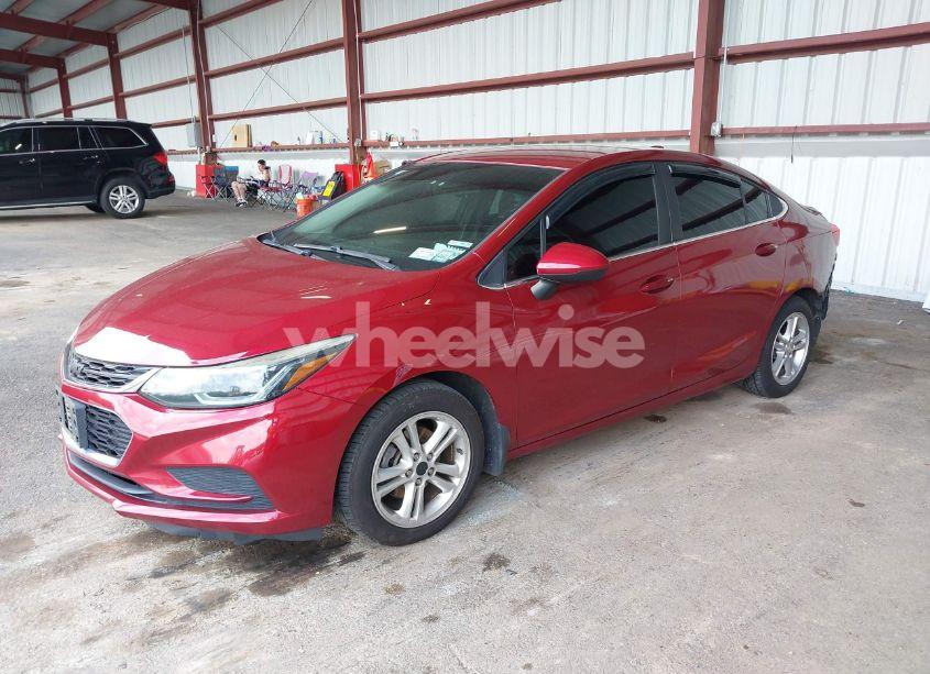 Photo 2 of 2017 Chevrolet Cruze LT AUTO (VIN 1G1BE5SM6H7280414)
