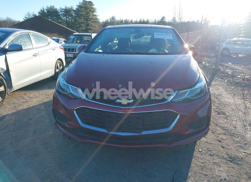 Photo 12 of 2018 Chevrolet Cruze LT AUTO (VIN 1G1BE5SM6J7110446)