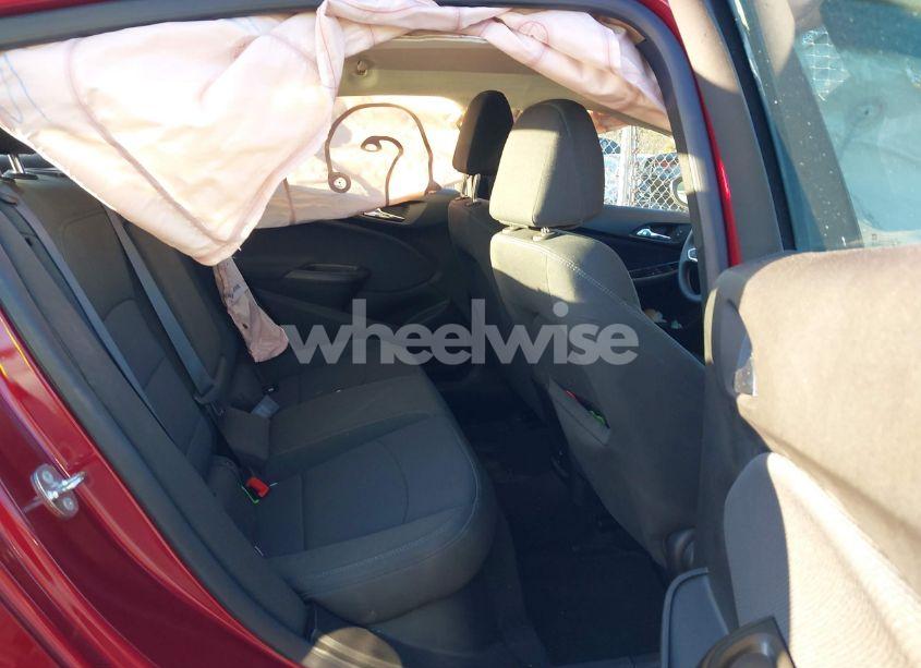 Photo 8 of 2018 Chevrolet Cruze LT AUTO (VIN 1G1BE5SM6J7110446)