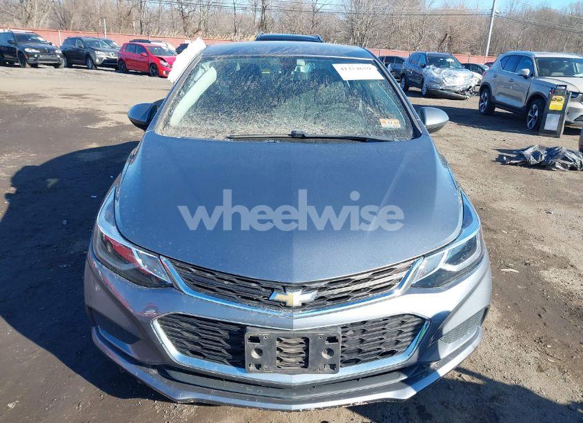 Photo 13 of 2018 Chevrolet Cruze LT AUTO (VIN 1G1BE5SM6J7117705)