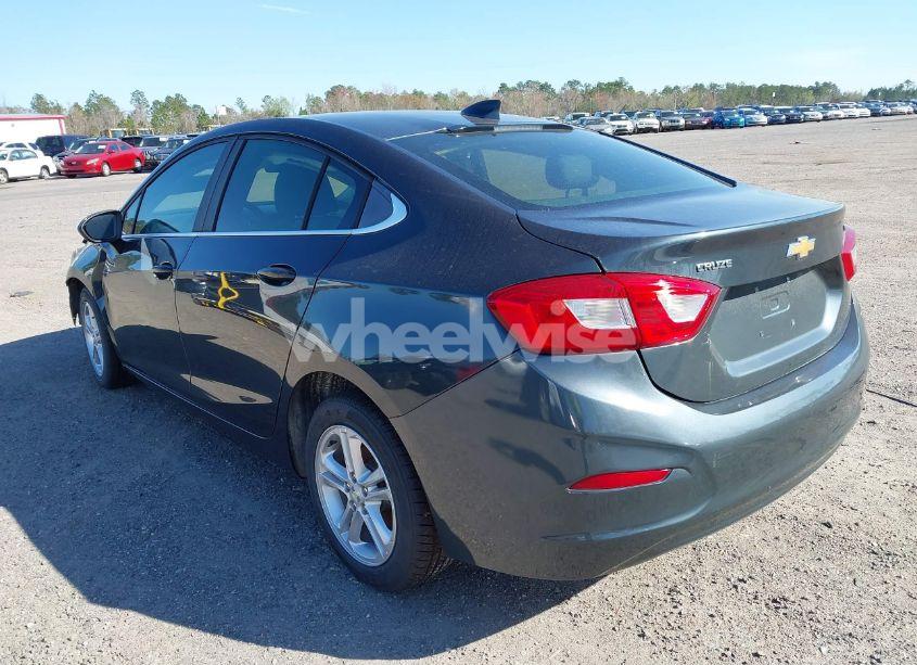 Photo 3 of 2018 Chevrolet Cruze LT AUTO (VIN 1G1BE5SM6J7121947)