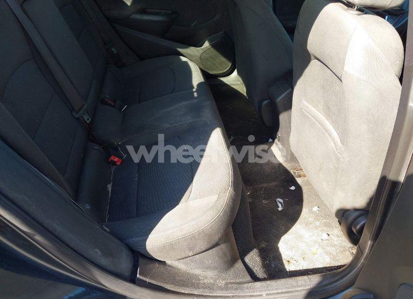 Photo 8 of 2018 Chevrolet Cruze LT AUTO (VIN 1G1BE5SM6J7121947)