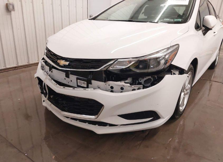 Photo 6 of 2018 Chevrolet Cruze LT AUTO (VIN 1G1BE5SM6J7134827)