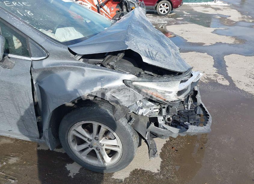 Photo 19 of 2018 Chevrolet Cruze LT AUTO (VIN 1G1BE5SM6J7155144)