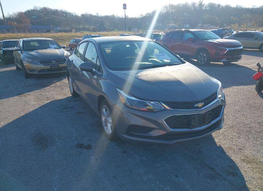 2018 Chevrolet Cruze LT AUTO (VIN 1G1BE5SM6J7162756) main photo