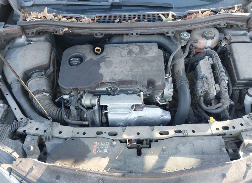 Photo 10 of 2018 Chevrolet Cruze LT AUTO (VIN 1G1BE5SM6J7162756)