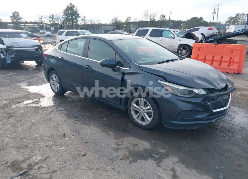 2018 Chevrolet Cruze LT AUTO (VIN 1G1BE5SM6J7171974) main photo