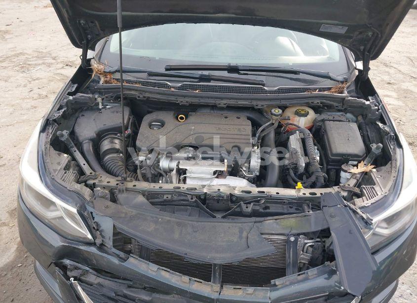 Photo 10 of 2018 Chevrolet Cruze LT AUTO (VIN 1G1BE5SM6J7171974)