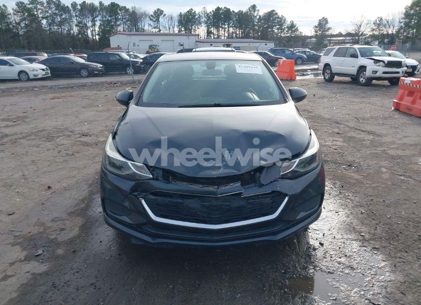 Photo 12 of 2018 Chevrolet Cruze LT AUTO (VIN 1G1BE5SM6J7171974)