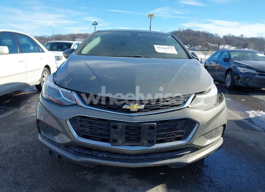 Photo 13 of 2018 Chevrolet Cruze LT AUTO (VIN 1G1BE5SM6J7205007)