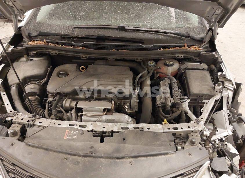 Photo 10 of 2018 Chevrolet Cruze LT AUTO (VIN 1G1BE5SM6J7244101)