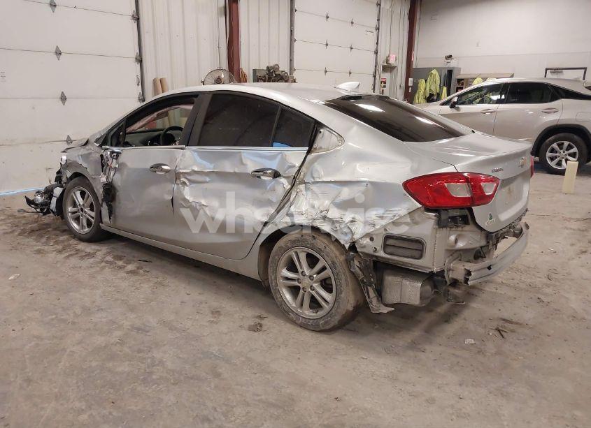 Photo 3 of 2018 Chevrolet Cruze LT AUTO (VIN 1G1BE5SM6J7244101)