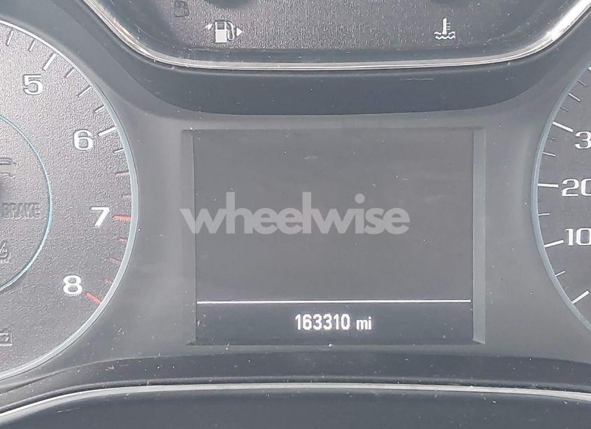 Photo 15 of 2019 Chevrolet Cruze LT (VIN 1G1BE5SM6K7106334)