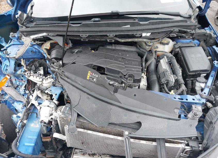 Photo 10 of 2019 Chevrolet Cruze LT (VIN 1G1BE5SM6K7113767)