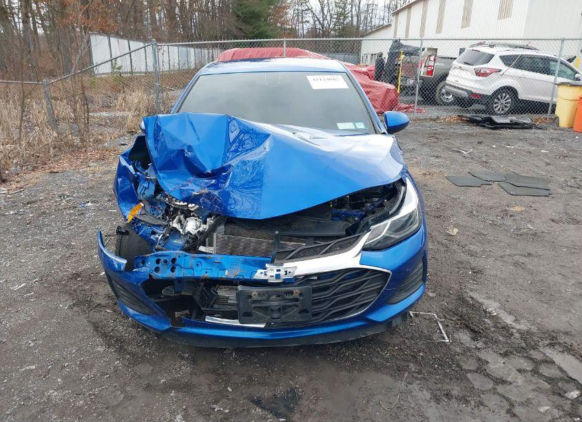 Photo 12 of 2019 Chevrolet Cruze LT (VIN 1G1BE5SM6K7113767)