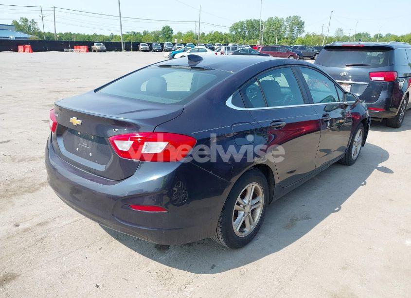 Photo 4 of 2016 Chevrolet Cruze LT (VIN 1G1BE5SM7G7232564)