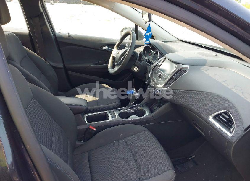 Photo 5 of 2016 Chevrolet Cruze LT (VIN 1G1BE5SM7G7232564)