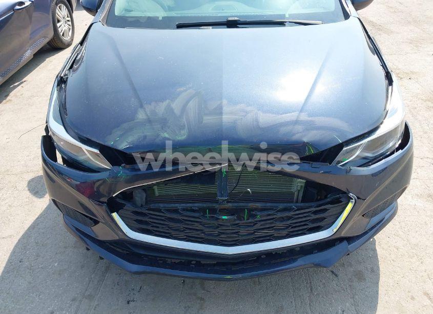 Photo 6 of 2016 Chevrolet Cruze LT (VIN 1G1BE5SM7G7232564)