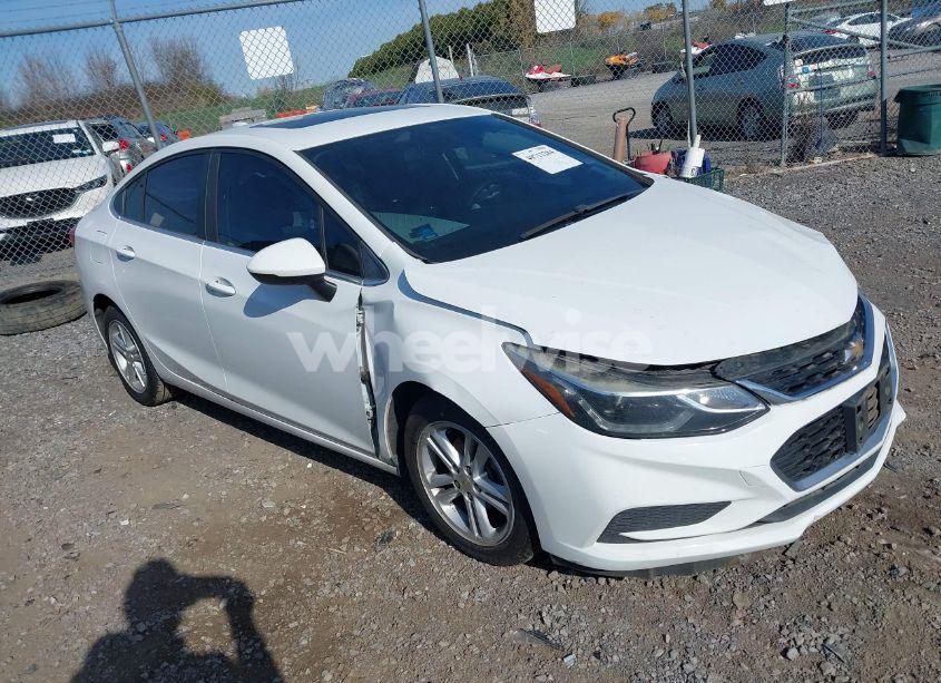 2016 Chevrolet Cruze LT AUTO (VIN 1G1BE5SM7G7261384) main photo