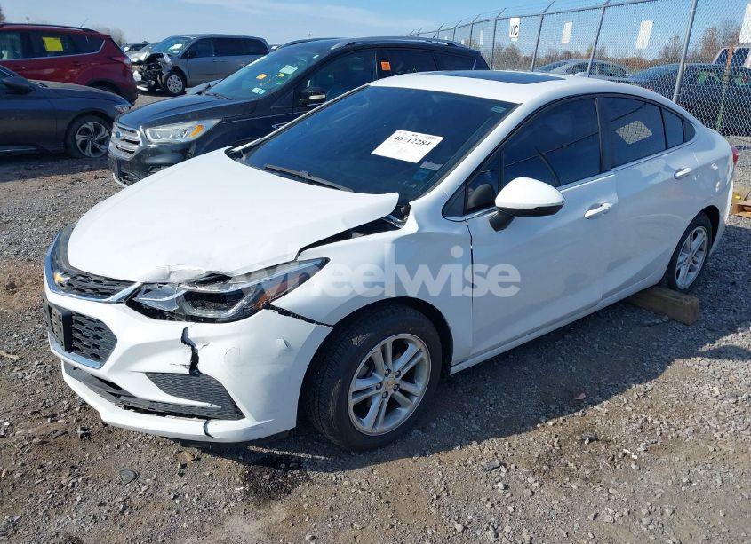 Photo 2 of 2016 Chevrolet Cruze LT AUTO (VIN 1G1BE5SM7G7261384)