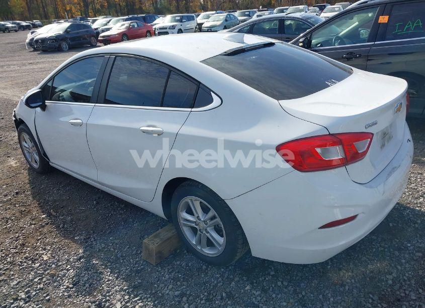 Photo 3 of 2016 Chevrolet Cruze LT AUTO (VIN 1G1BE5SM7G7261384)