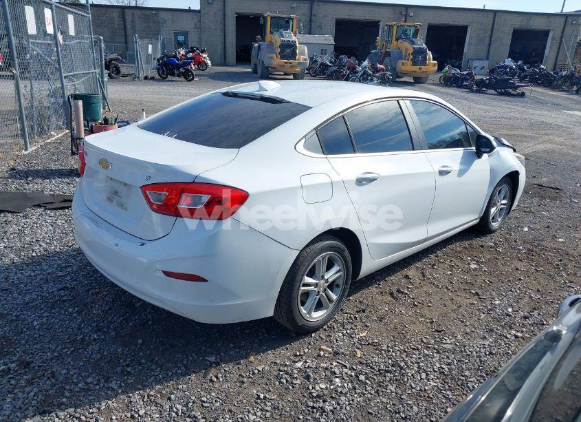 Photo 4 of 2016 Chevrolet Cruze LT AUTO (VIN 1G1BE5SM7G7261384)