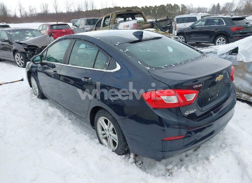 Photo 3 of 2016 Chevrolet Cruze LT AUTO (VIN 1G1BE5SM7G7285362)