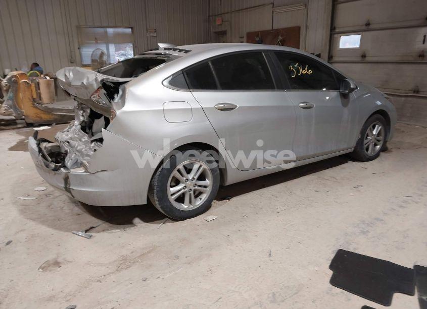 Photo 4 of 2016 Chevrolet Cruze LT AUTO (VIN 1G1BE5SM7G7311846)