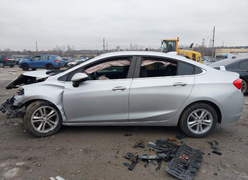 Photo 13 of 2016 Chevrolet Cruze LT AUTO (VIN 1G1BE5SM7G7321857)