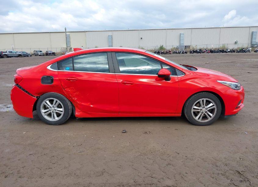 Photo 14 of 2017 Chevrolet Cruze LT AUTO (VIN 1G1BE5SM7H7110272)